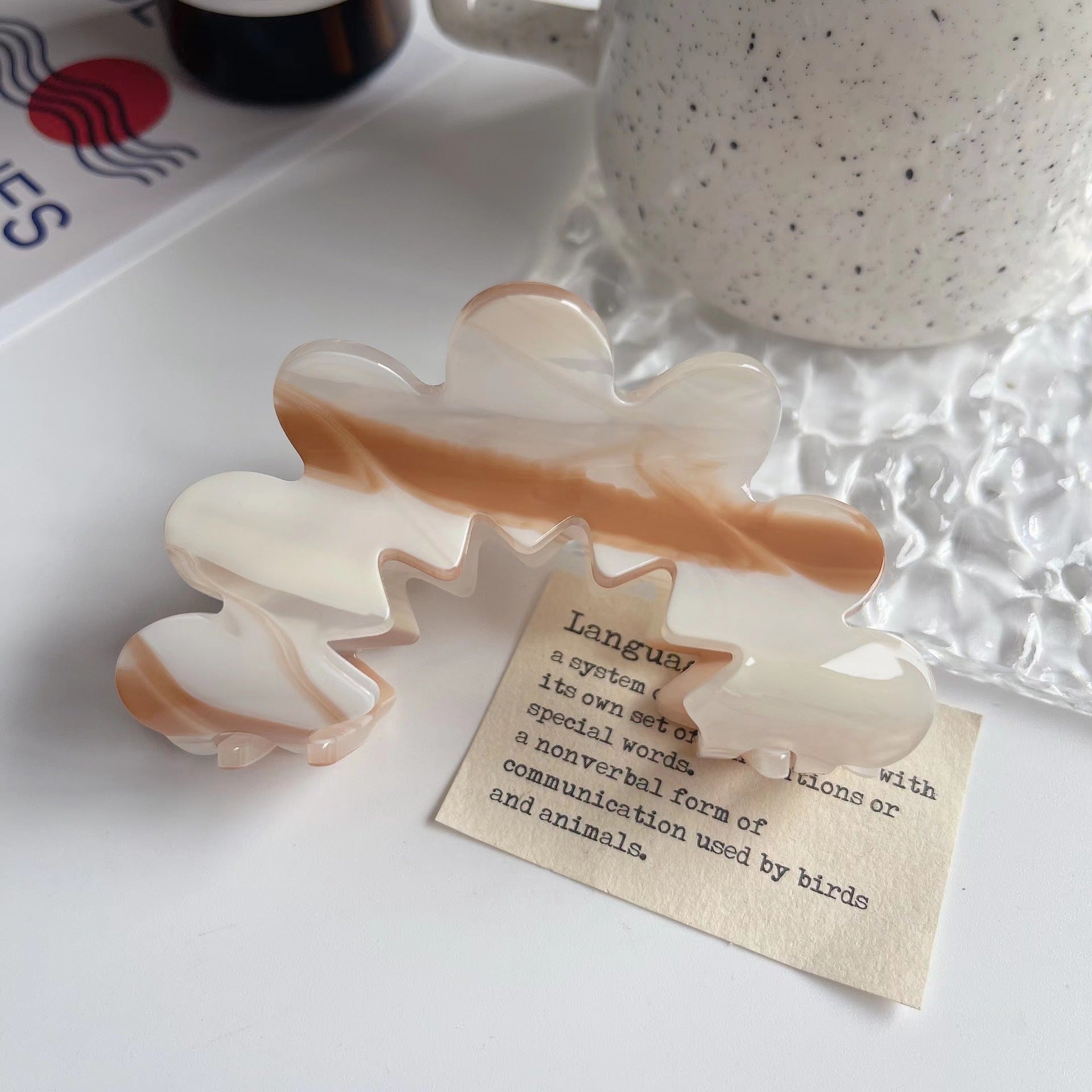 Wholesale Wavy Flower Acetate Grippers